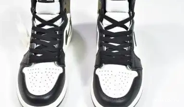 OG JORDAN HIGH 1 AIR MOCHA' 'DARK RETRO 0702